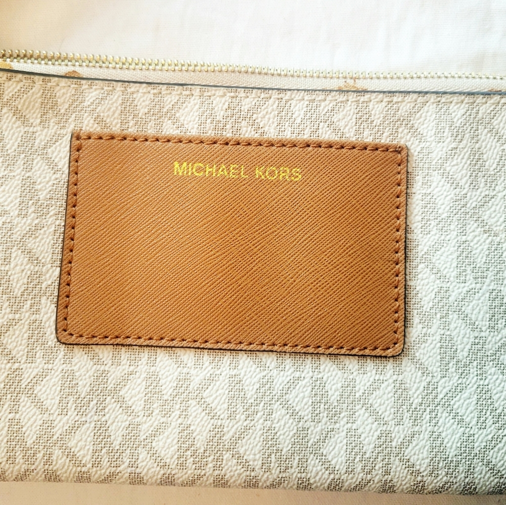 Michael Kors Cream & Tan M K Wristlet - Picture 8 of 8